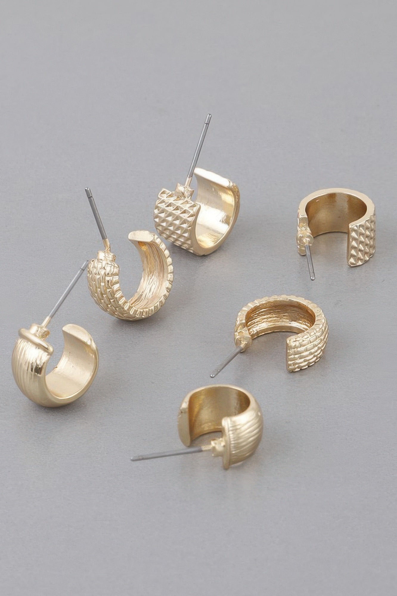Multi Bulky Hoop Earrings Set Secondary image