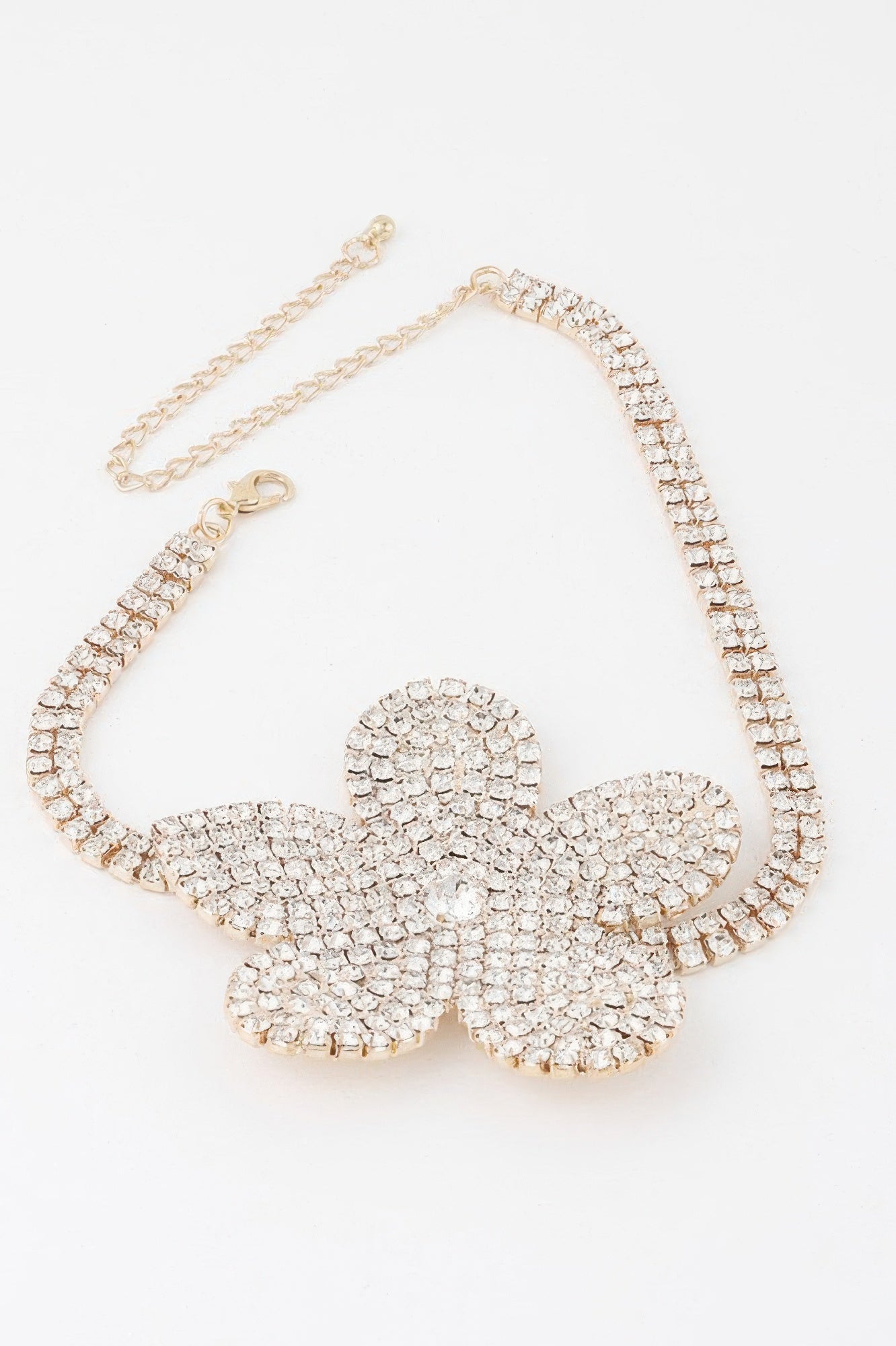 Flower Pearl Triple Wrap Necklace Secondary image