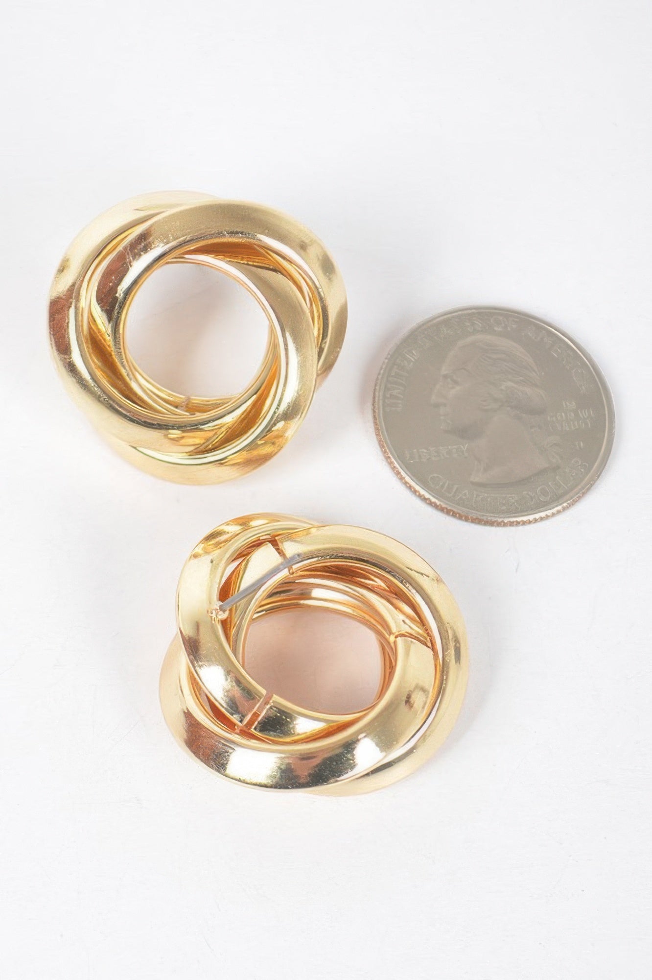 Metal Stud Earring Secondary image
