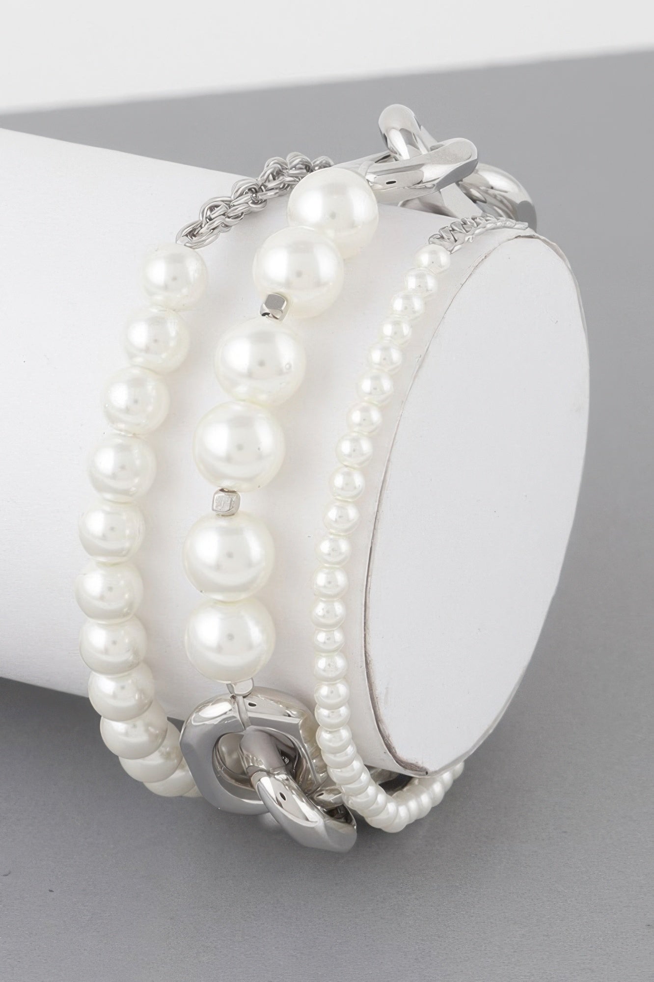 Multi Pearl Chain Bracelet Secondary image