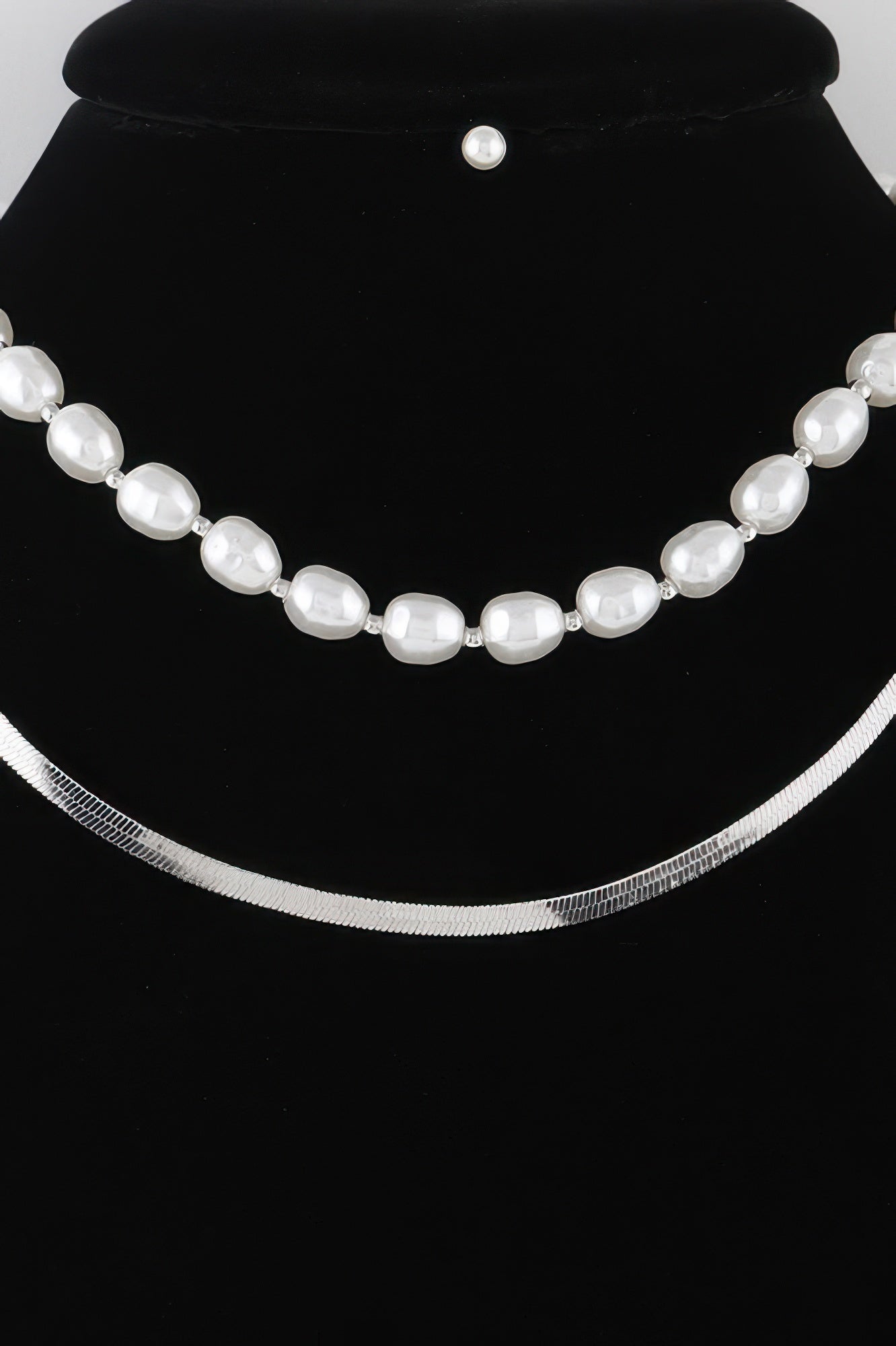 Stone Snake Chain Necklace Secondary image