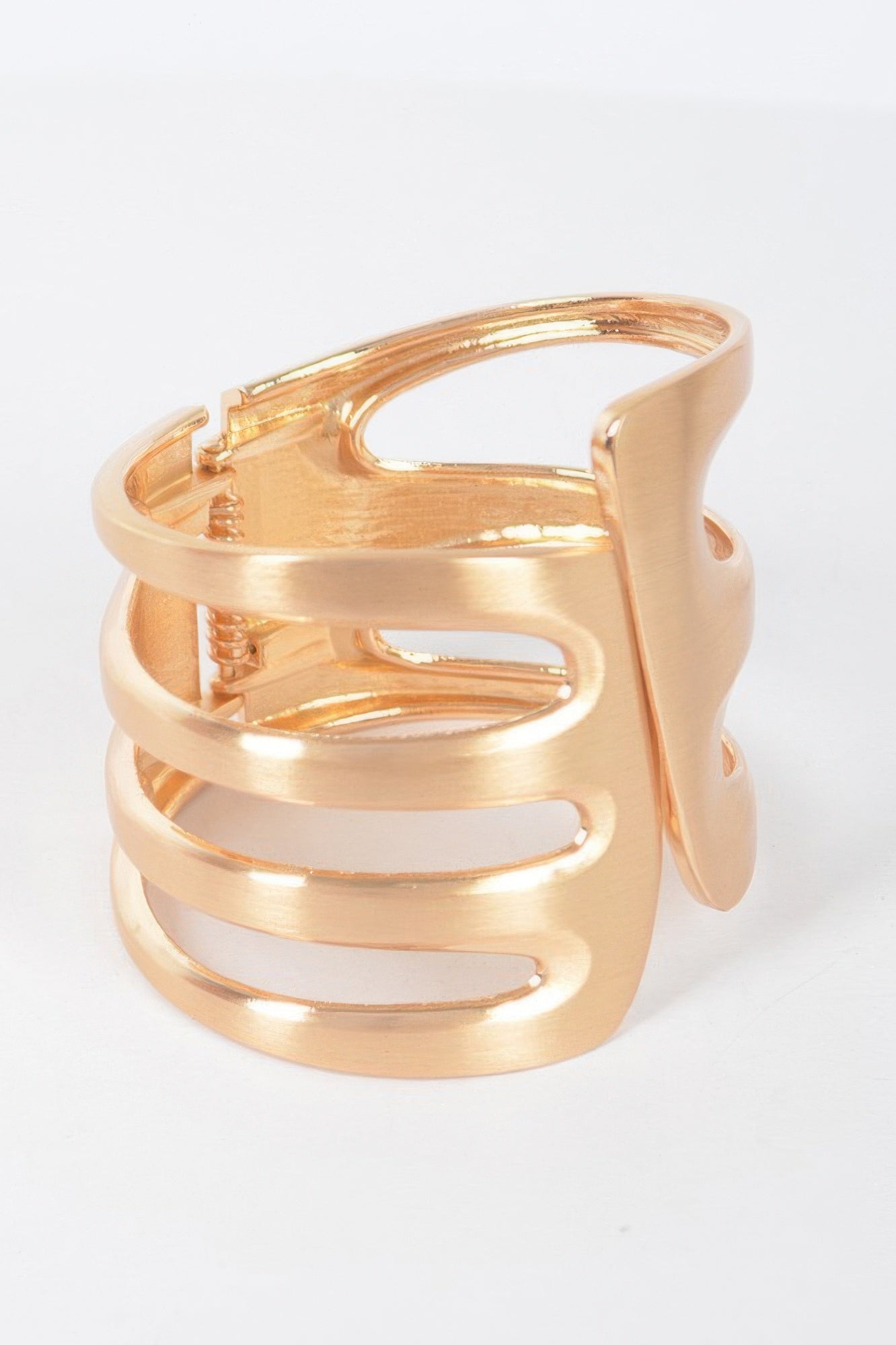 Metal Spring Hinge Cuff Bracelet Secondary image