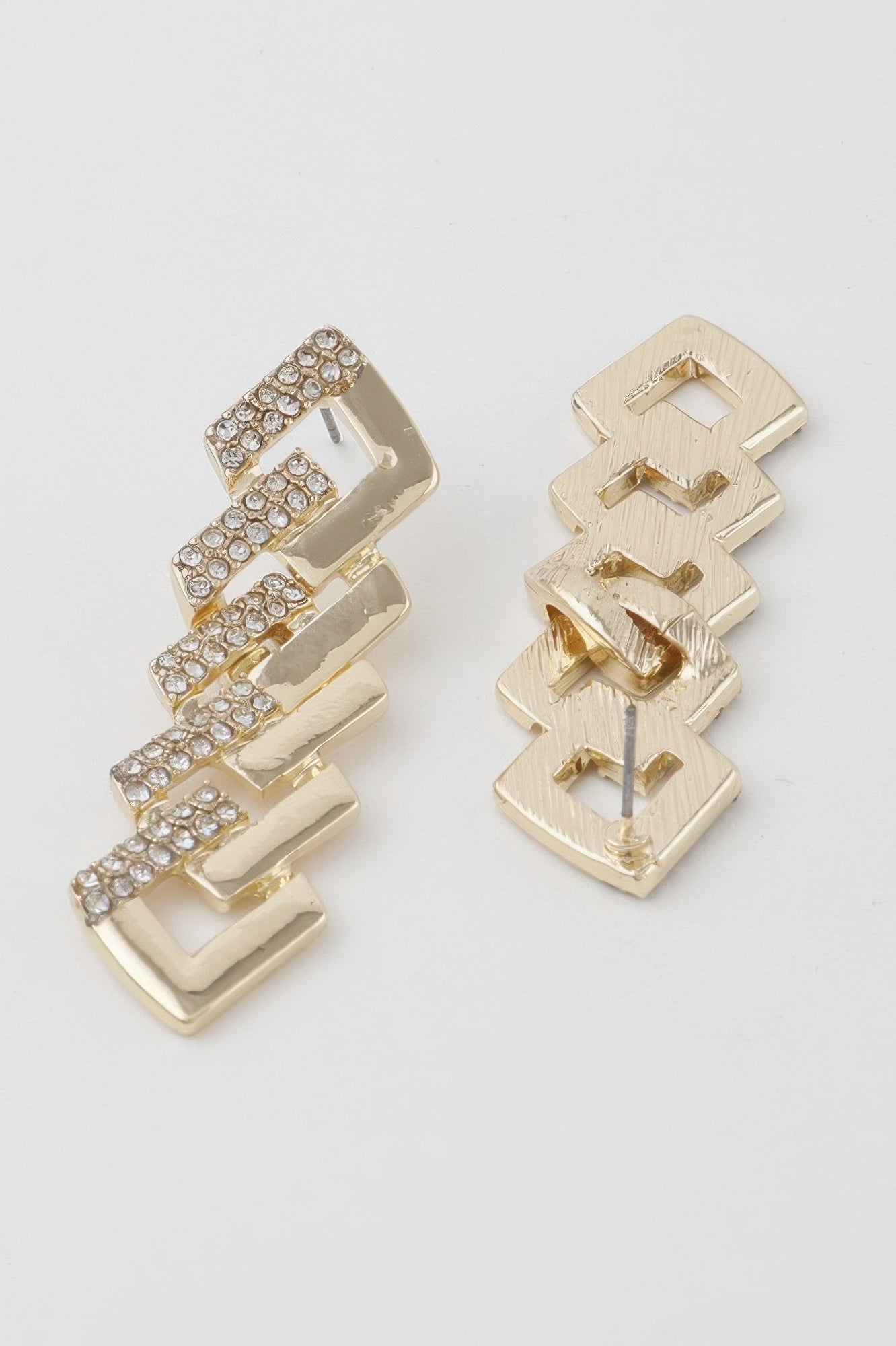 Jeweled Curb Chain Drop Earrings Secondary image