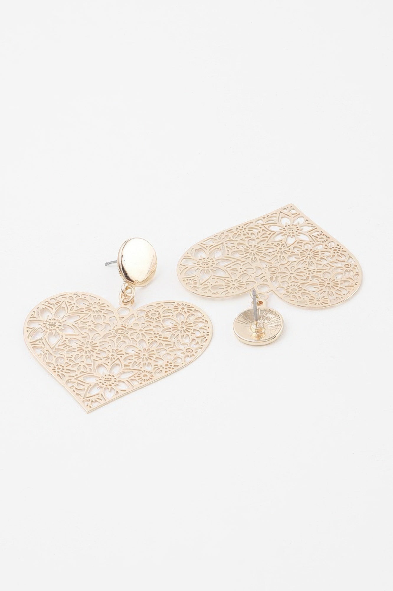 Flower Lace Heart Earrings Secondary image