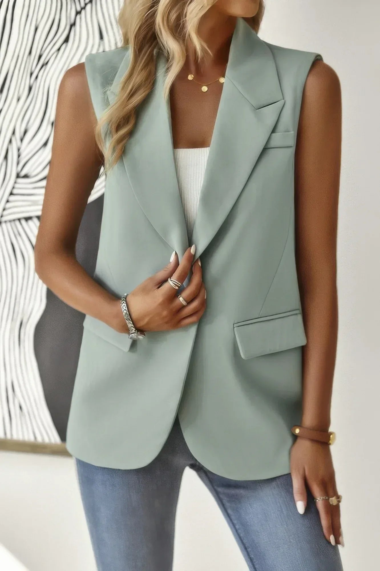 Sleeveless Solid Pockerts Button Front Open Suit | Mixtshop LLC
