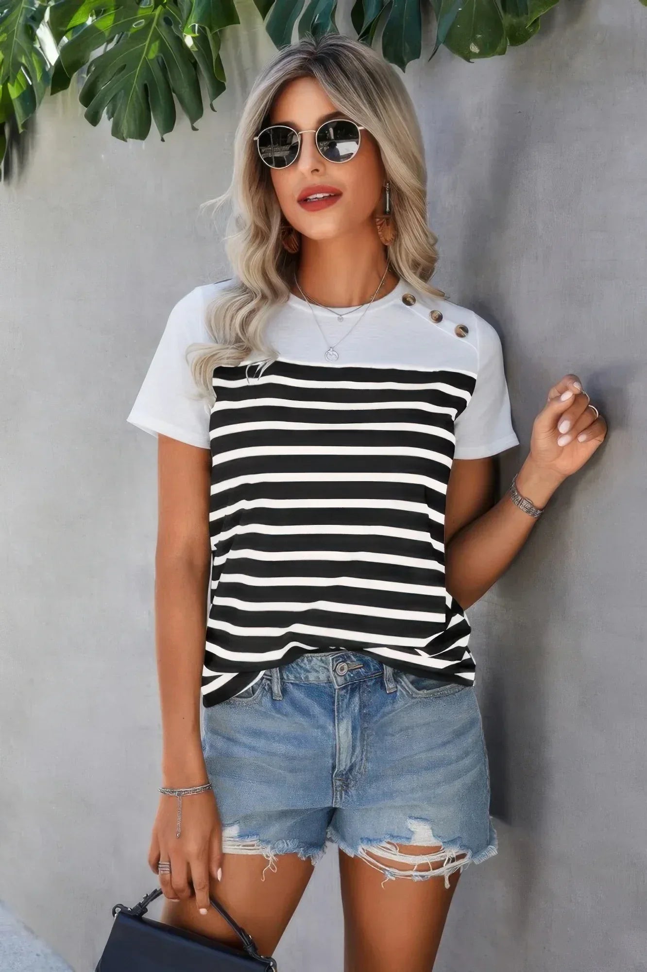 Strip Round Neck Loose Fit Button Tee Secondary image