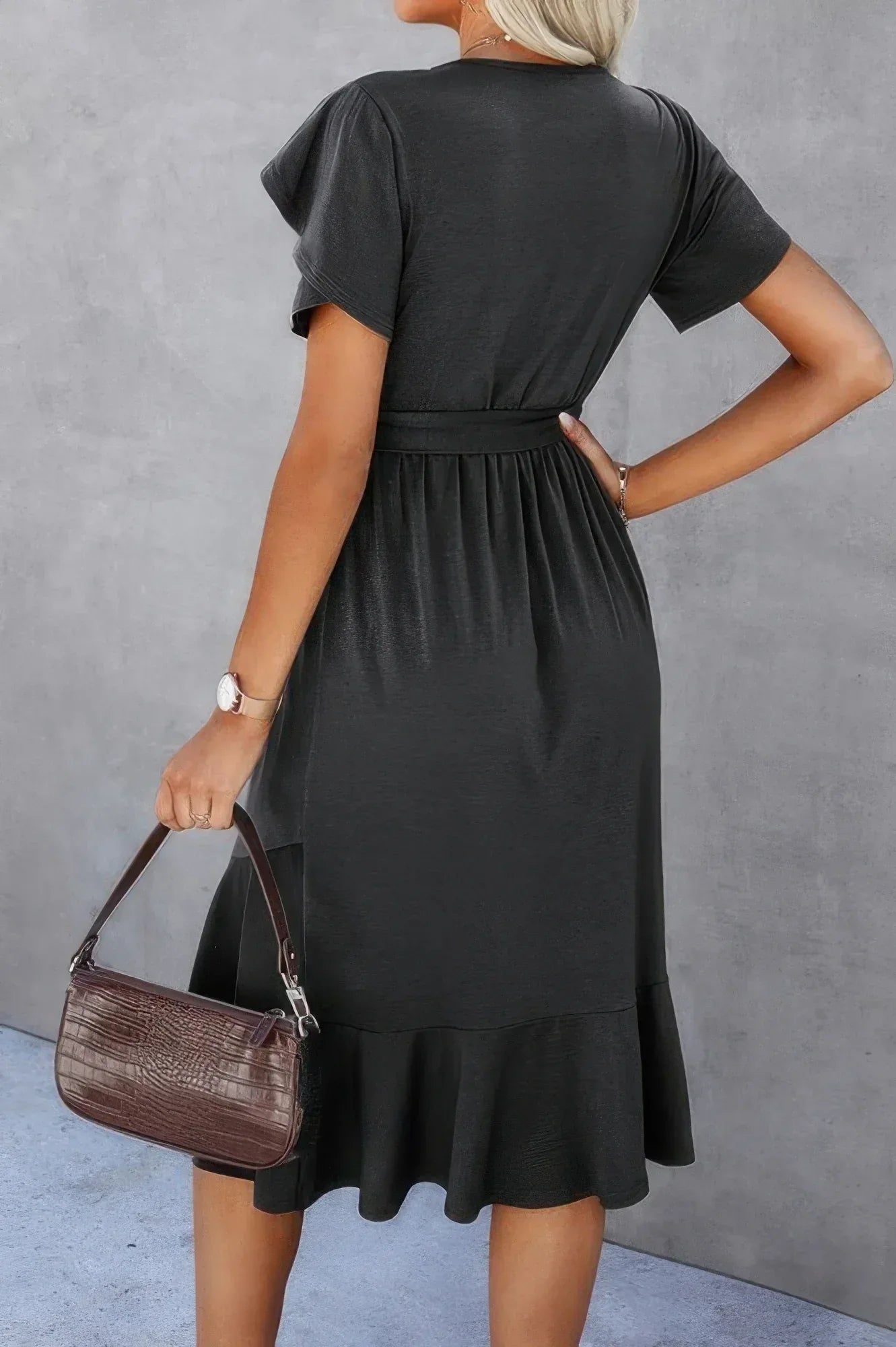 Scoop Neck Short Sleeve Solid Dress Secondary image