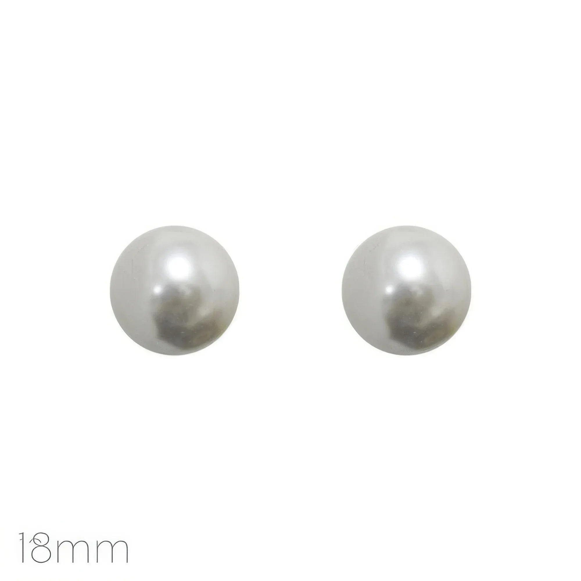 Round Pearl Post Stud Earrings Secondary image