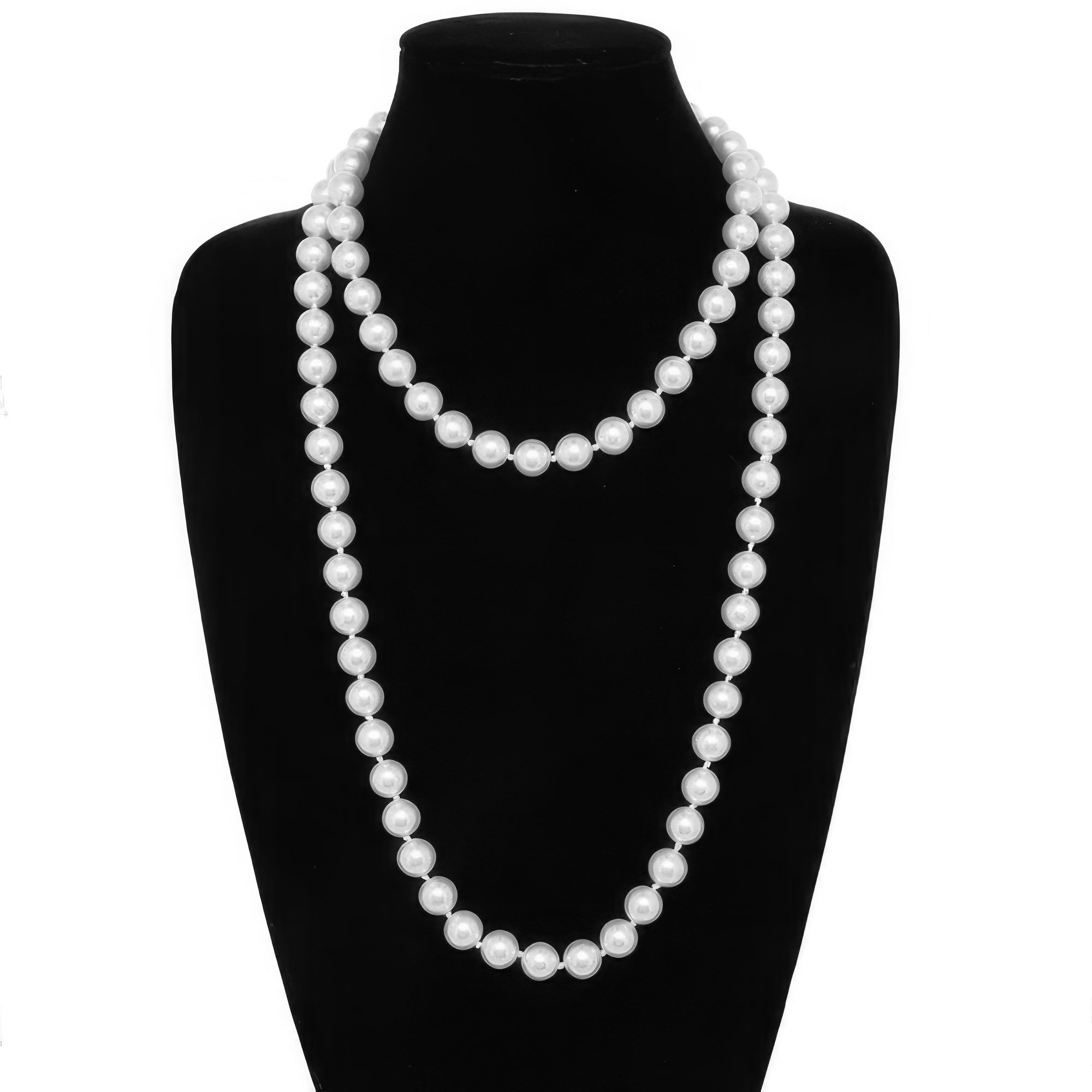 White Pearlescent Pearl Beaded Necklace Secondary image