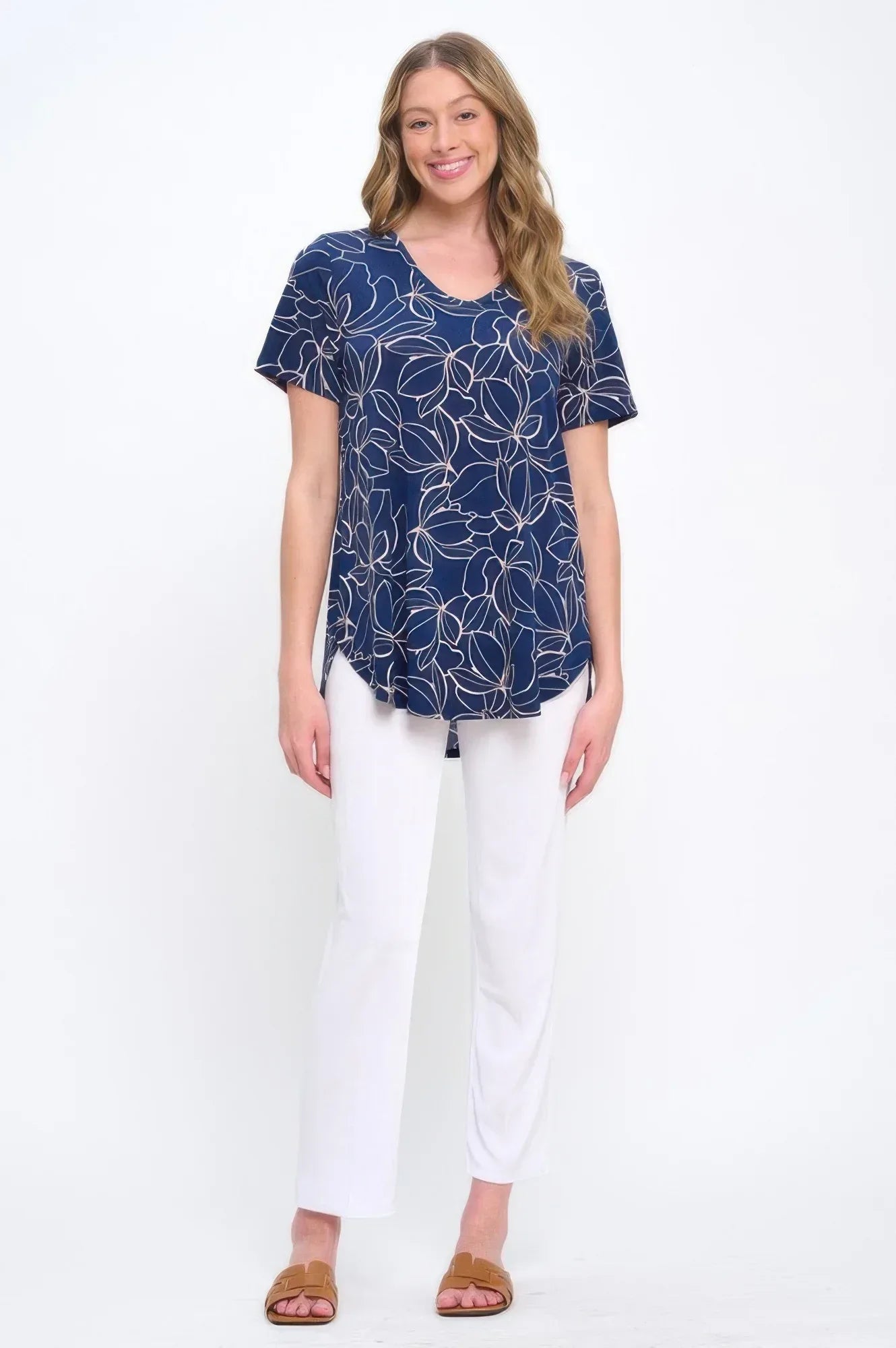 Hit V-neck Binding Top Secondary image