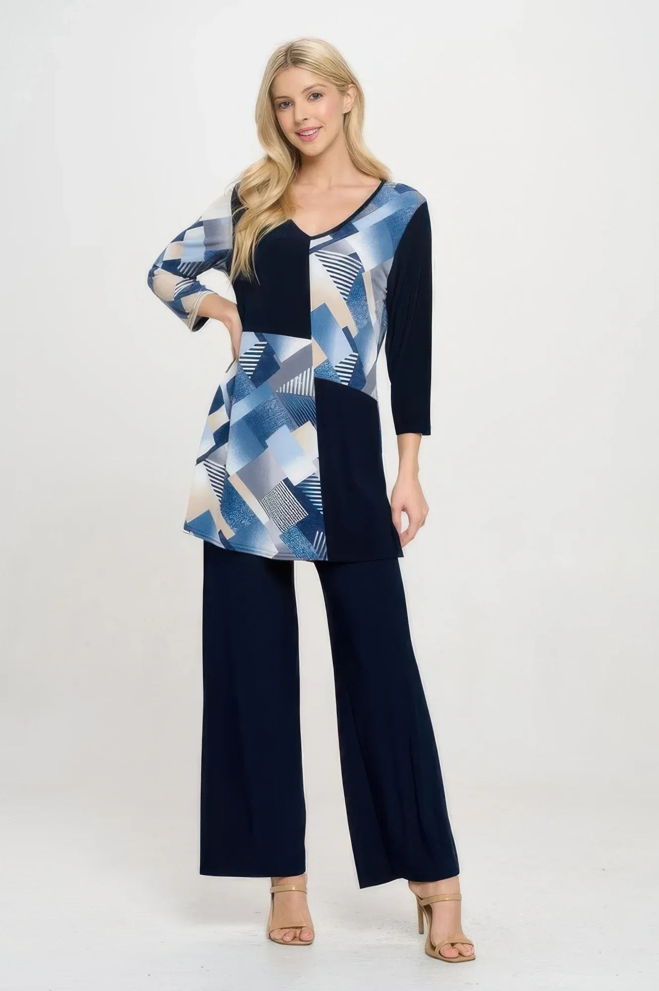 Hit Contrast V-neck Tunic Top | Mixtshop LLC