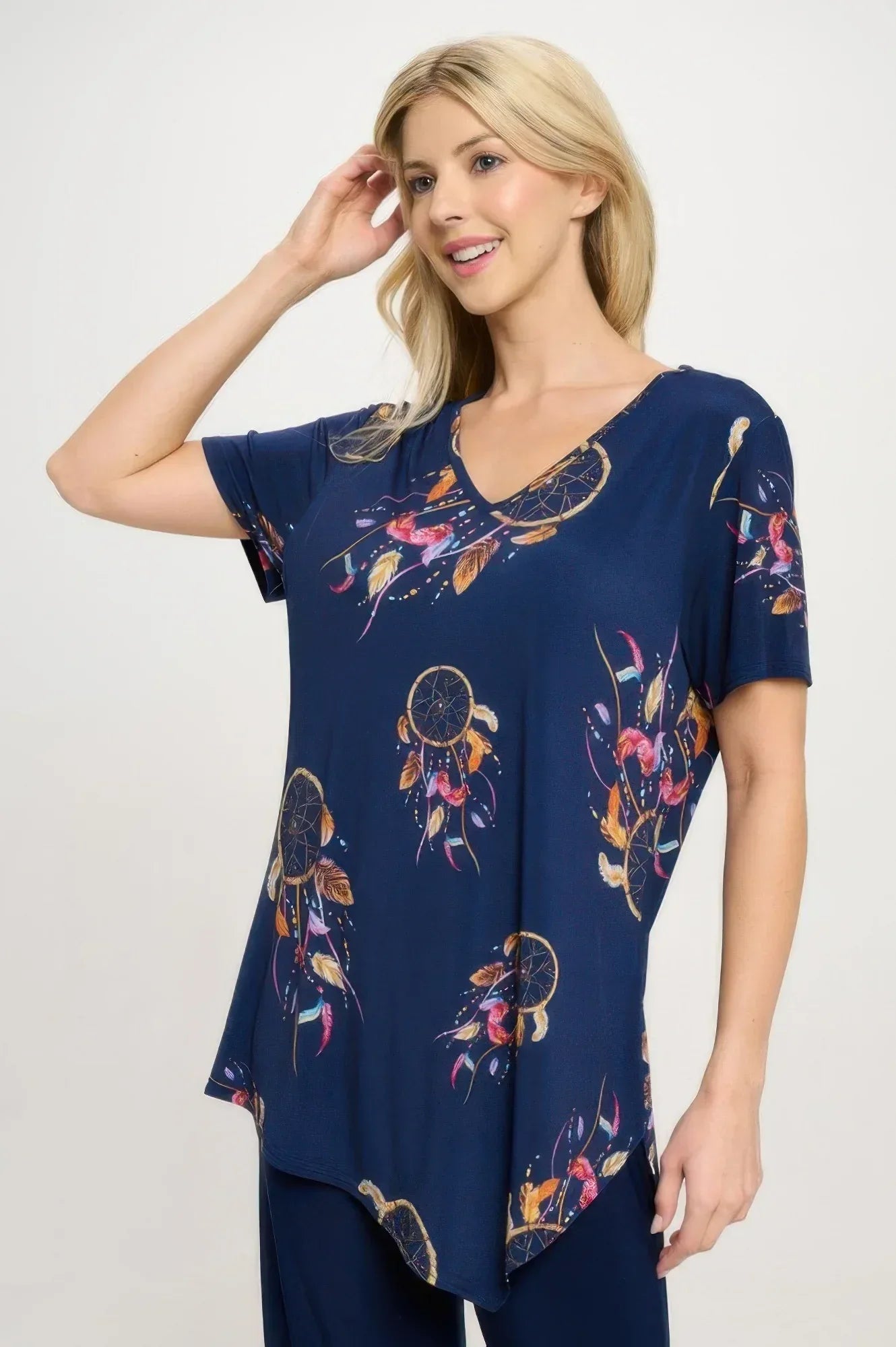 Hit Point V-neckline Top | Mixtshop LLC