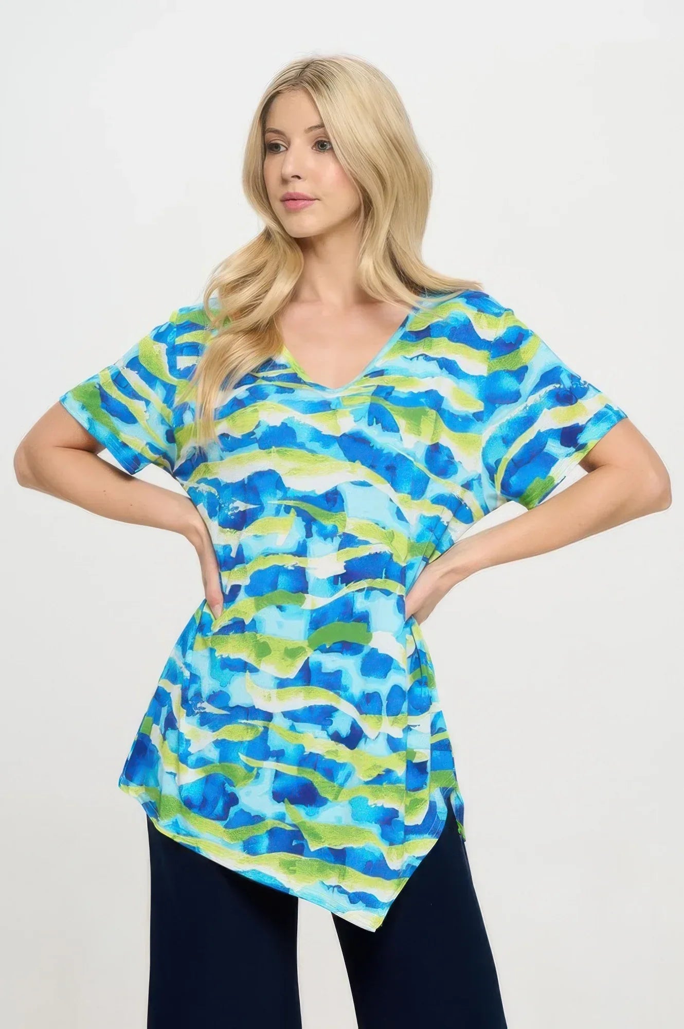 Hit Point V-neckline Top | Mixtshop LLC