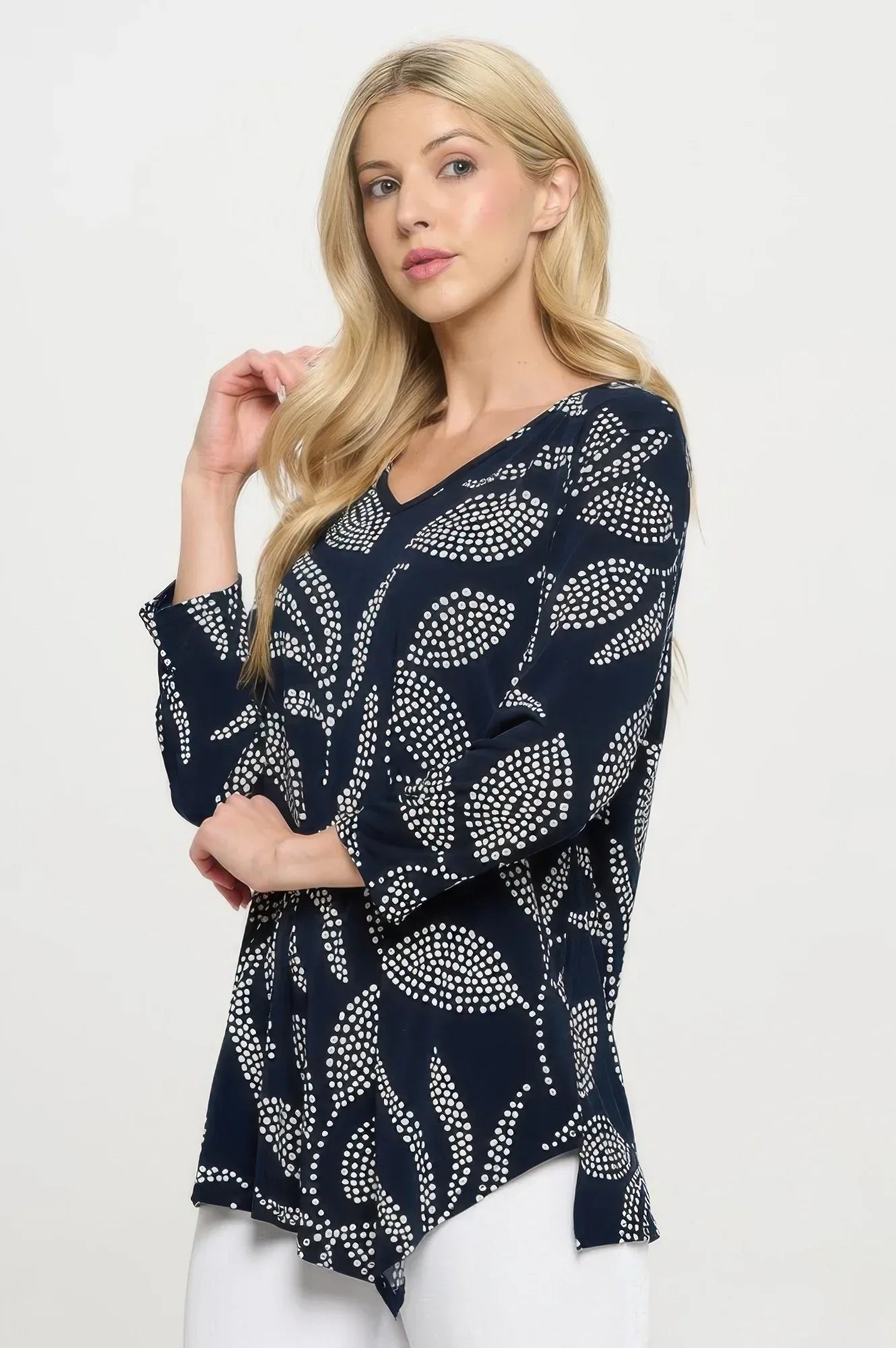 Hit Point V-neckline Top | Mixtshop LLC
