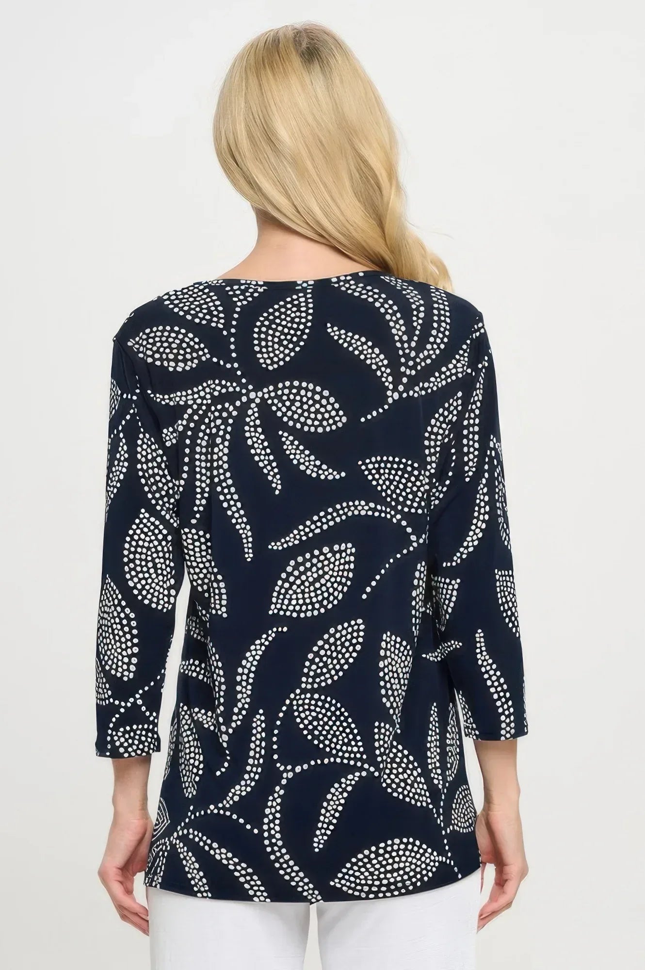 Hit Point V-neckline Top | Mixtshop LLC