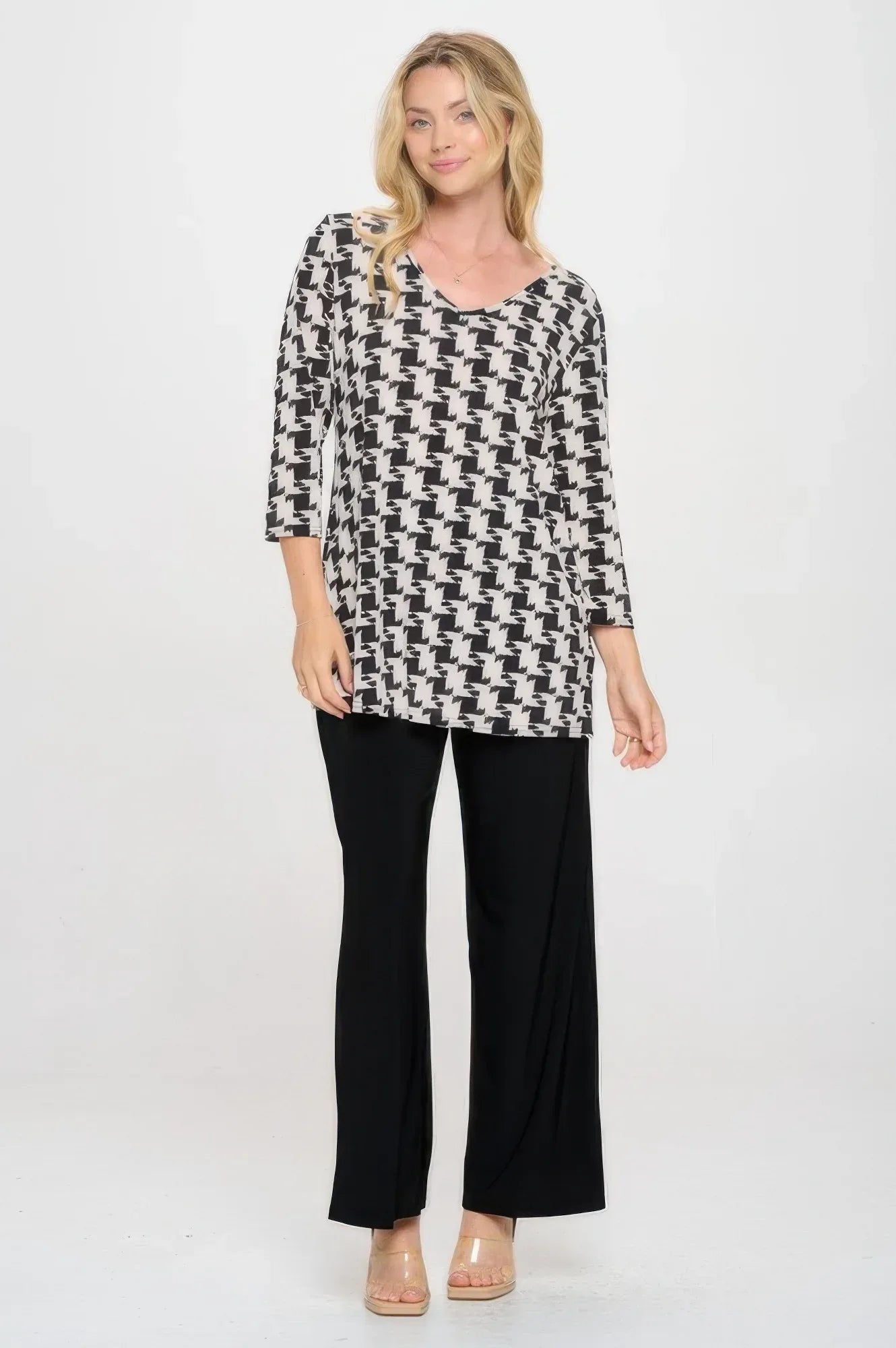 Hit V-neck Band Top W/vent Secondary image
