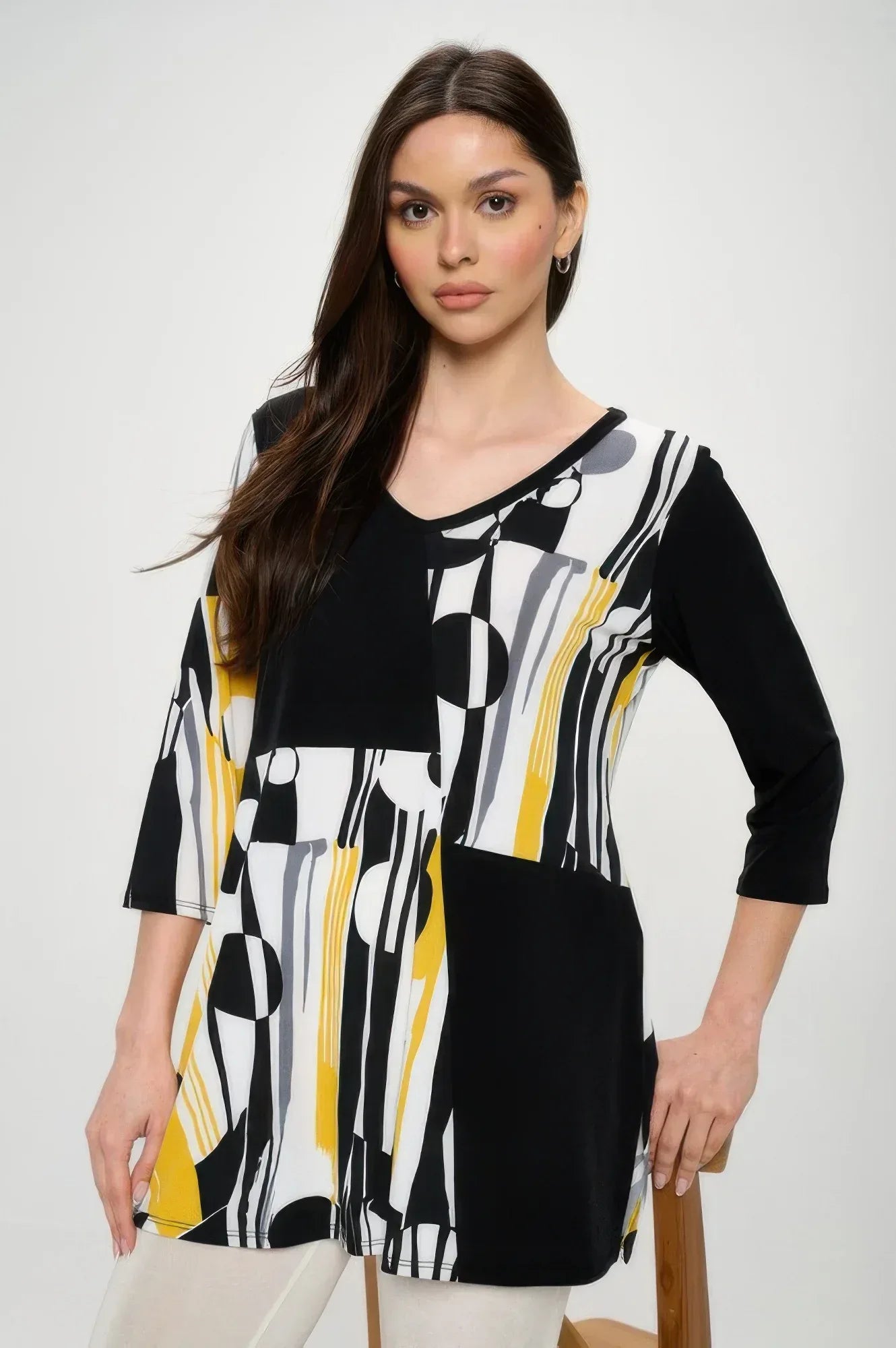 Hit Contrast V-neck Tunic Top | Mixtshop LLC