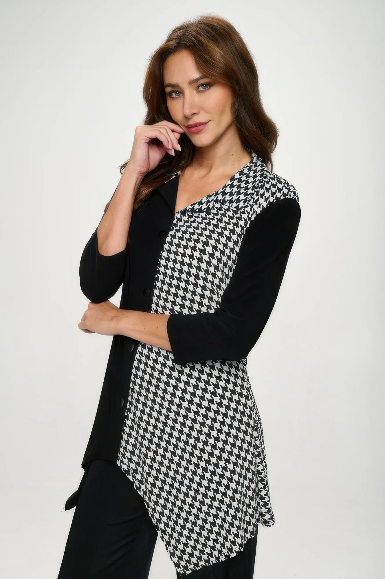 Hit Contrast Button 3/4 Sleeve Top | Mixtshop LLC
