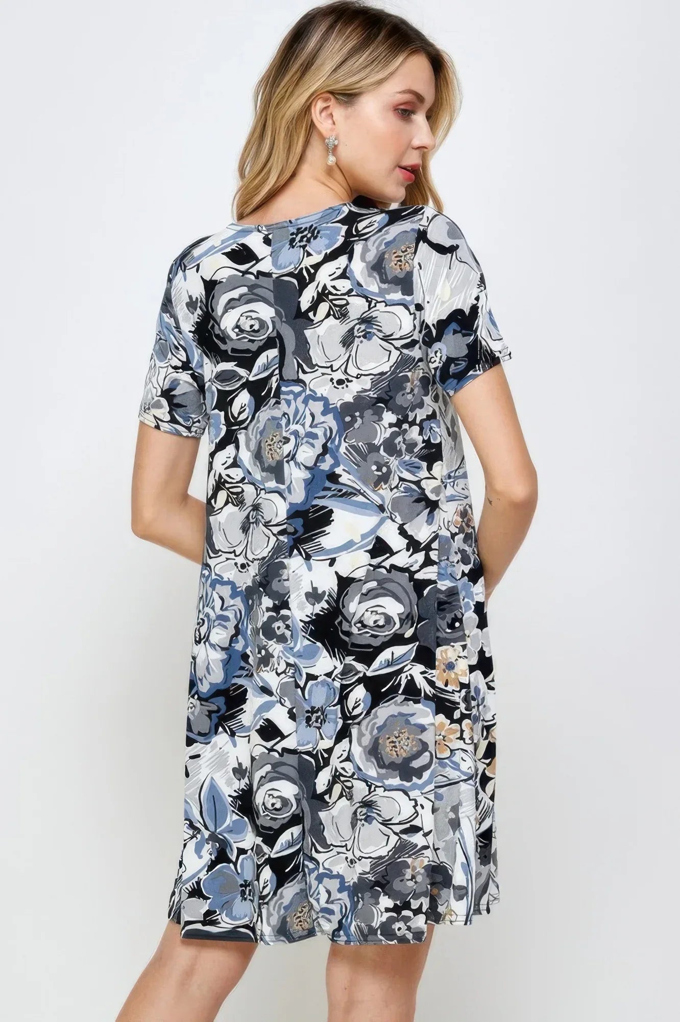 Short-sleeved Knee-length Dress | Mixtshop LLC