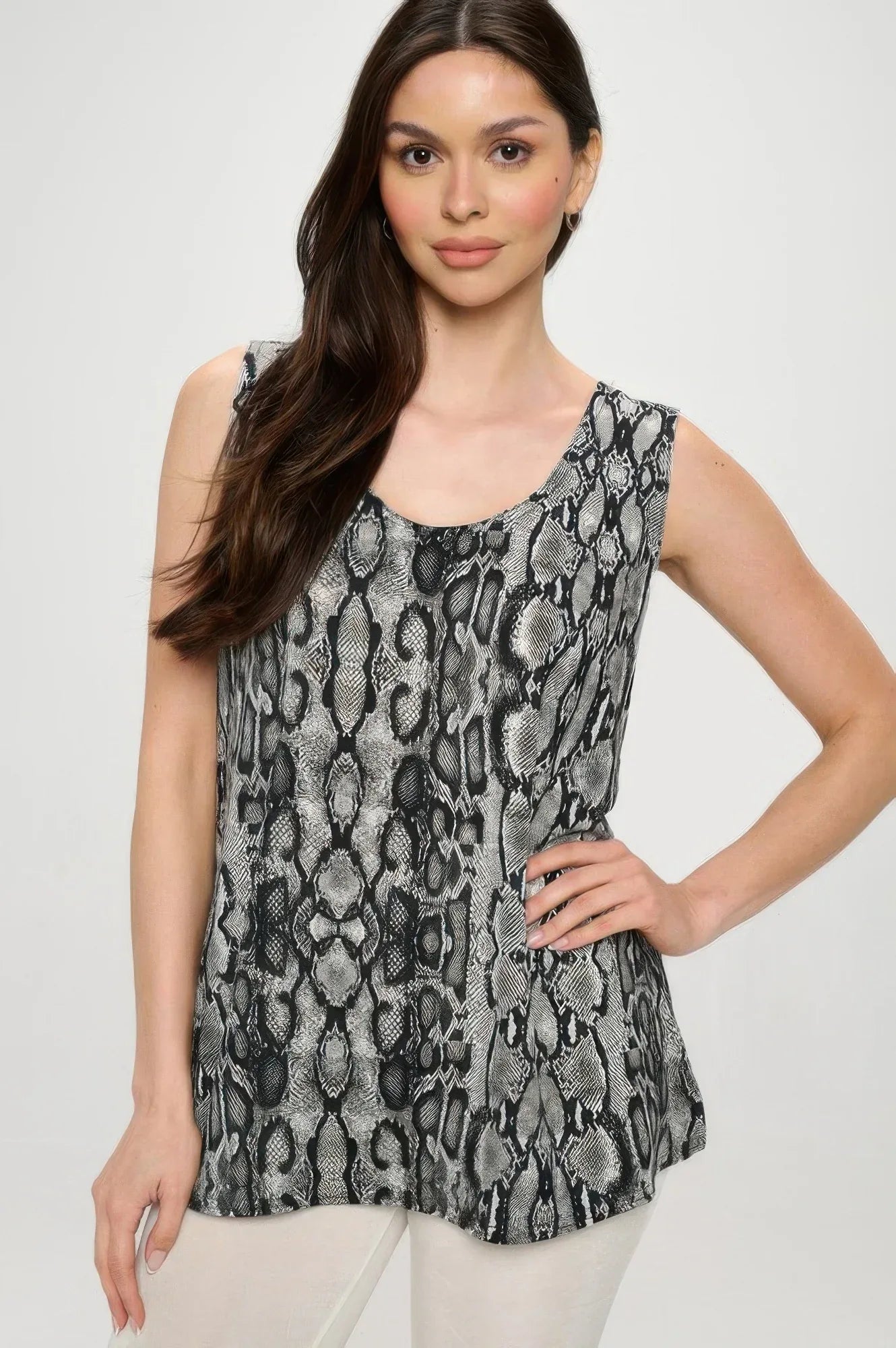 Hit Print Sleeveless Tank Top | Mixtshop LLC