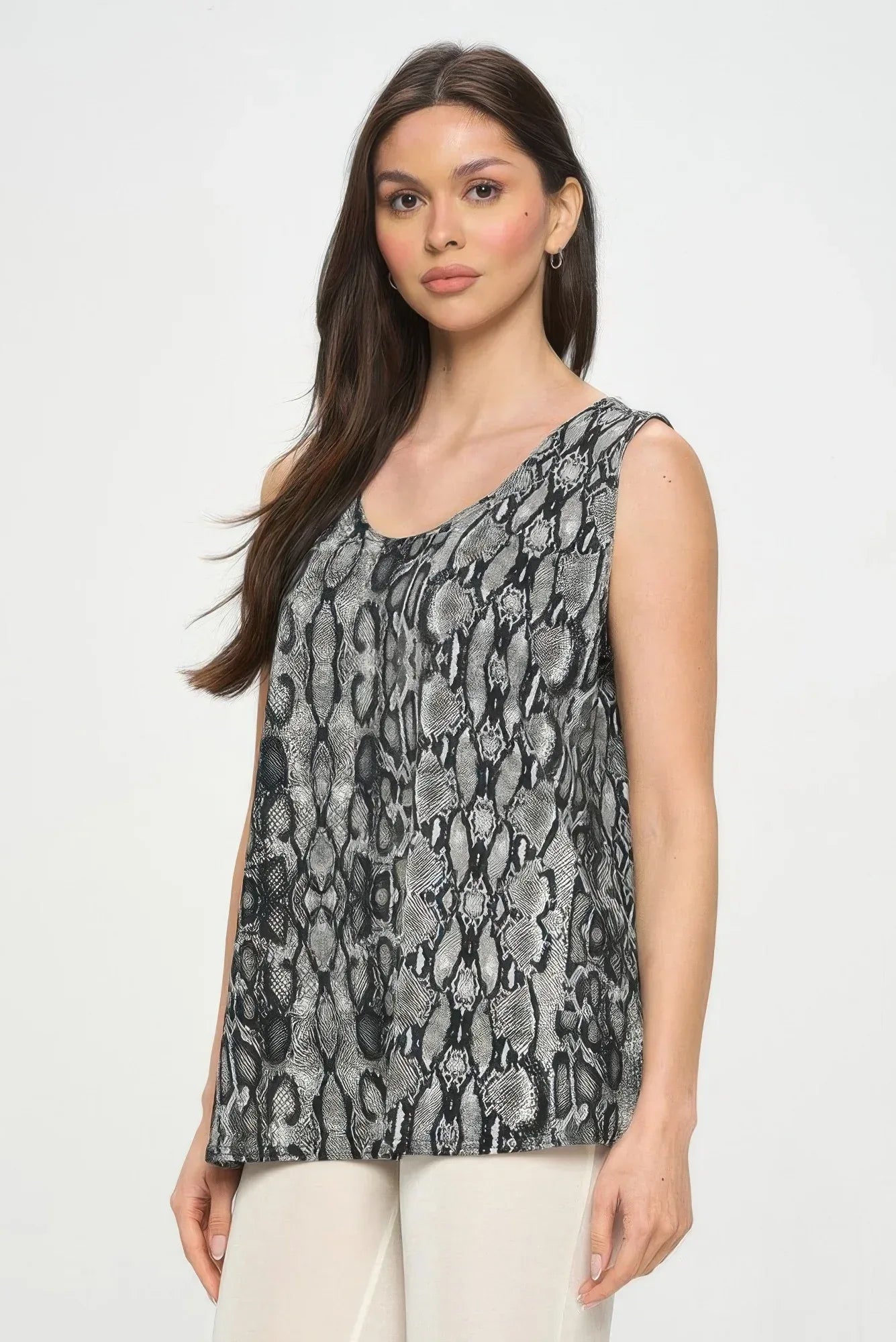 Hit Print Sleeveless Tank Top | Mixtshop LLC