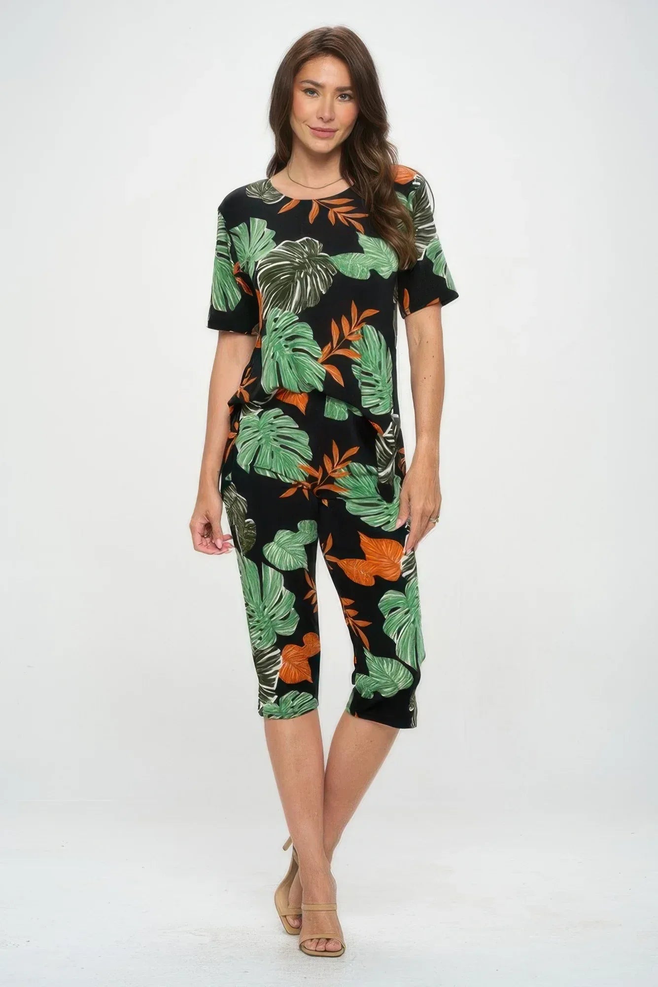 Bns Capri Pants Set Secondary image