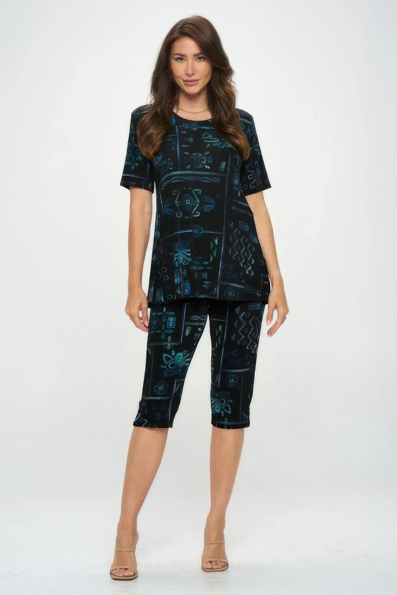 Bns Capri Pants Set | Mixtshop LLC Main image