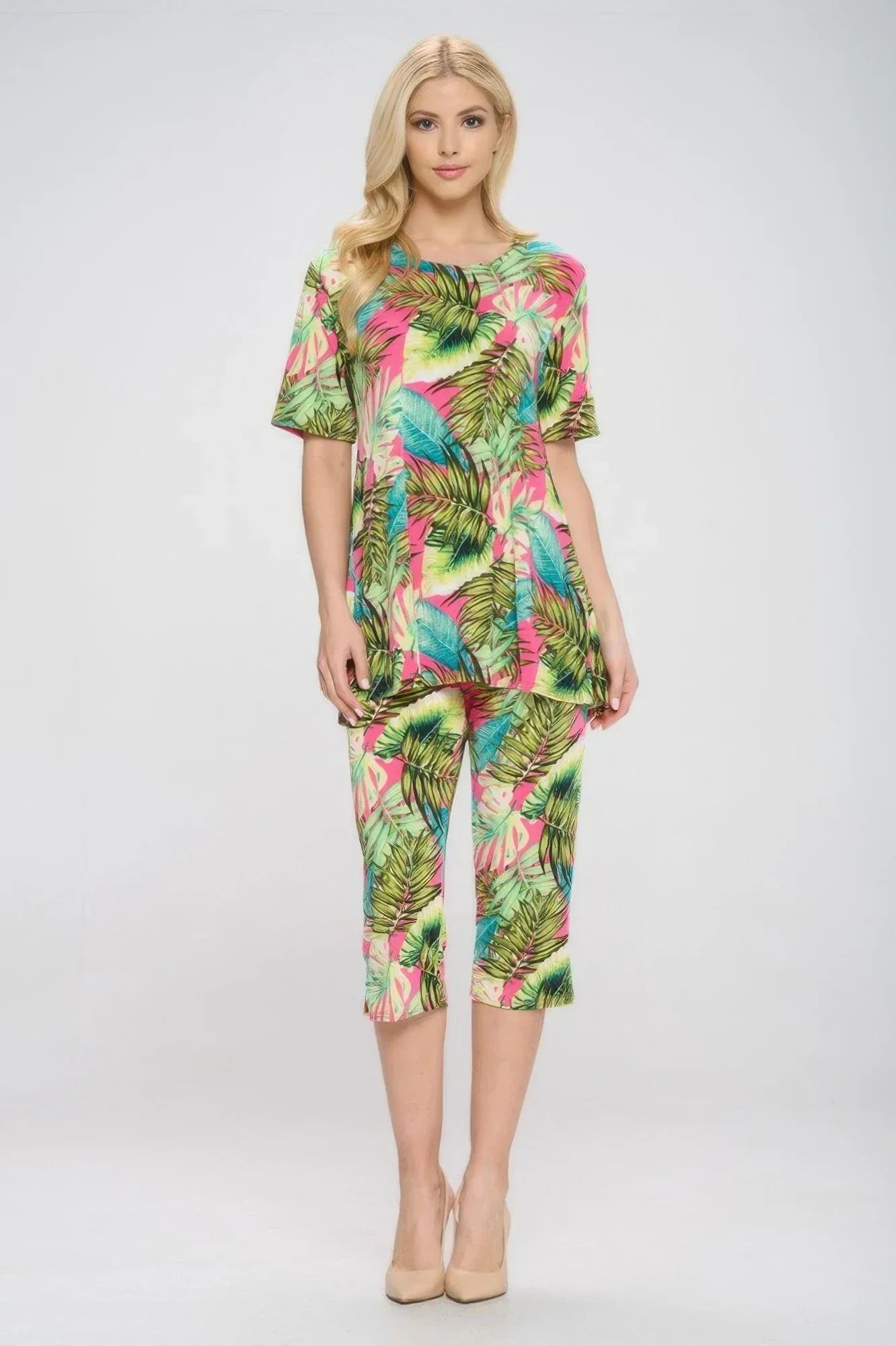 Plus Size Short Sleeve Top And Capri Pants Set | Mixtshop LLC