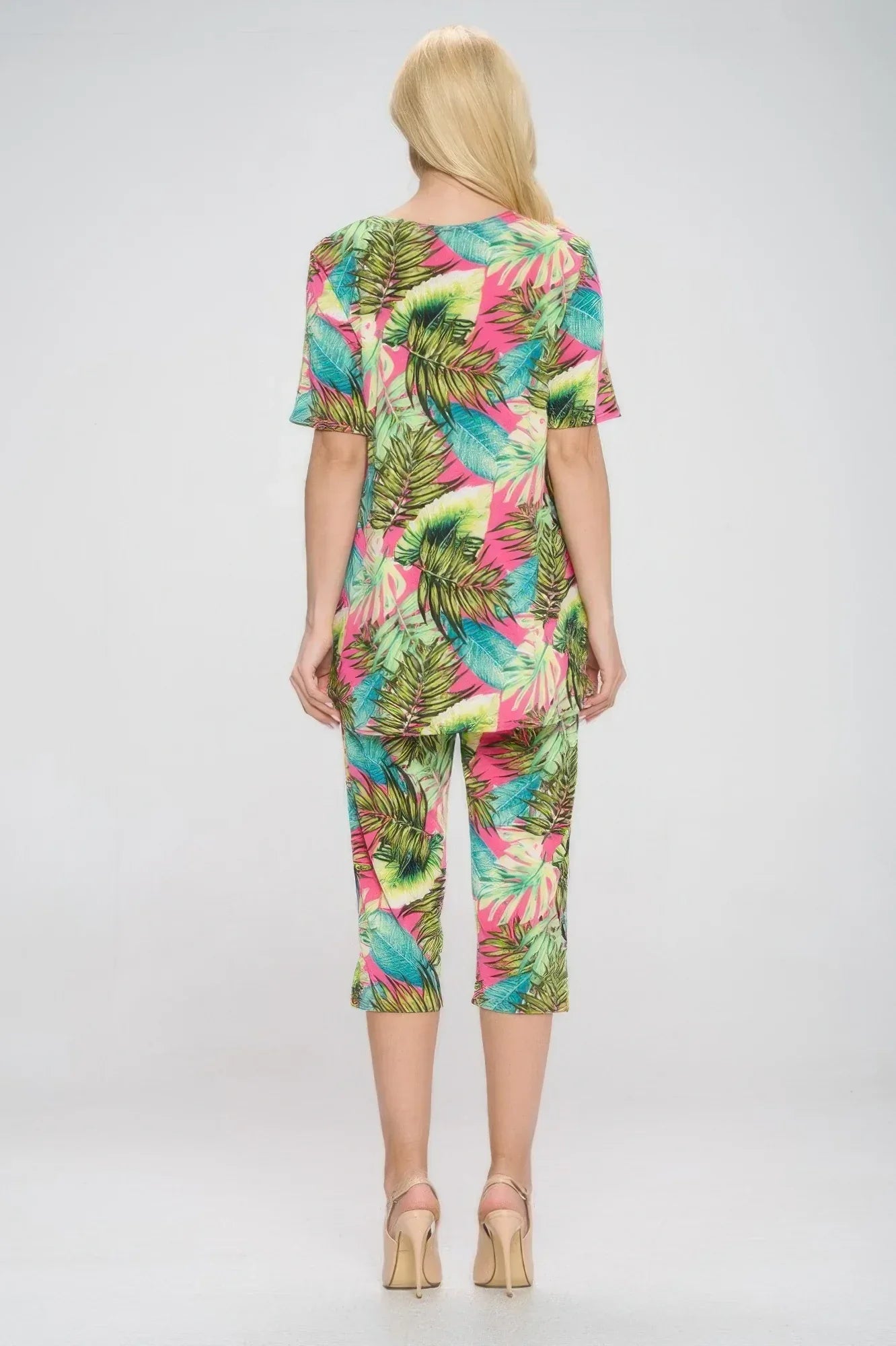 Plus Size Short Sleeve Top And Capri Pants Set | Mixtshop LLC