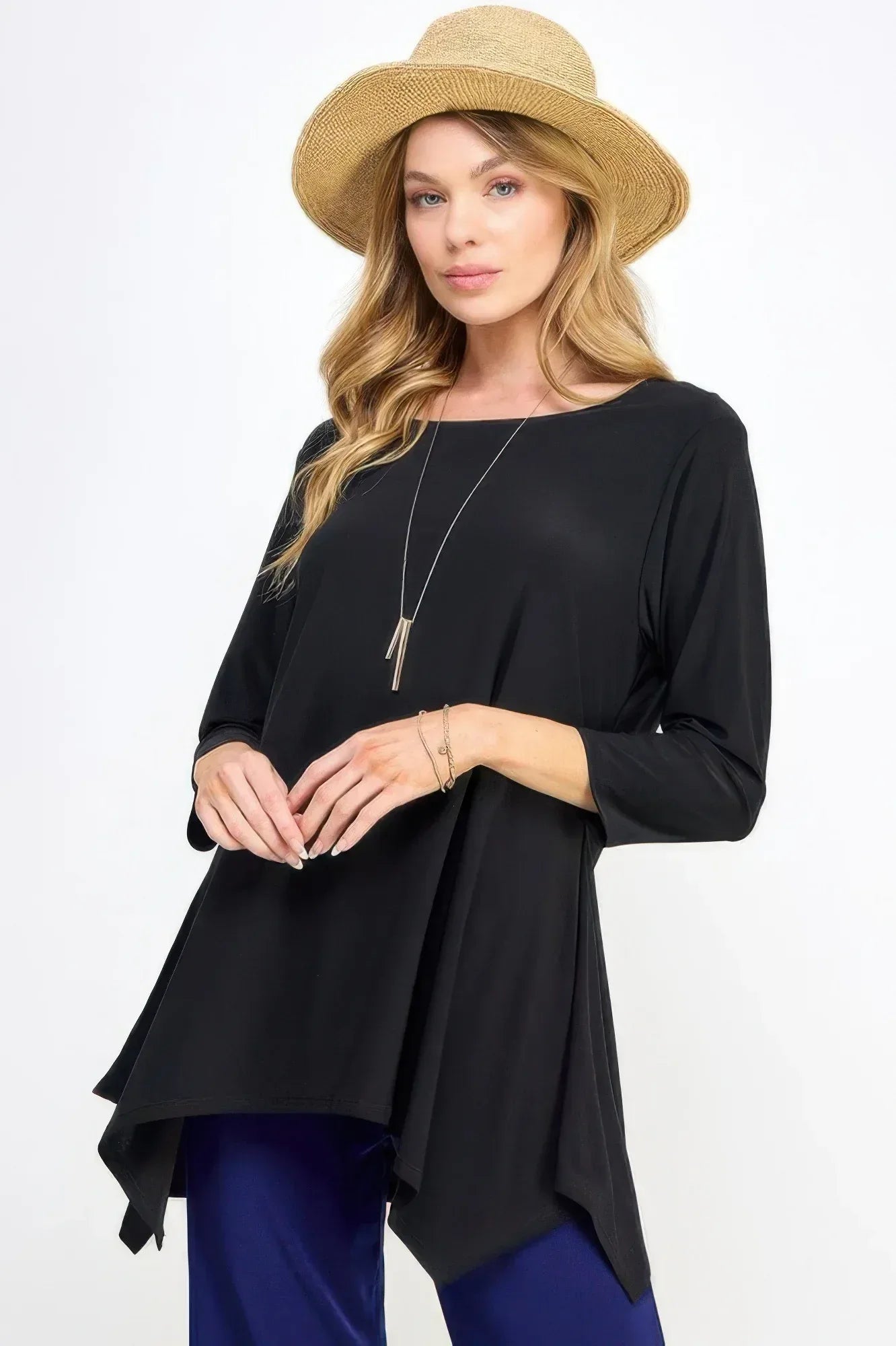 Round Neck Quarter Sleeve Top | Mixtshop LLC Main image