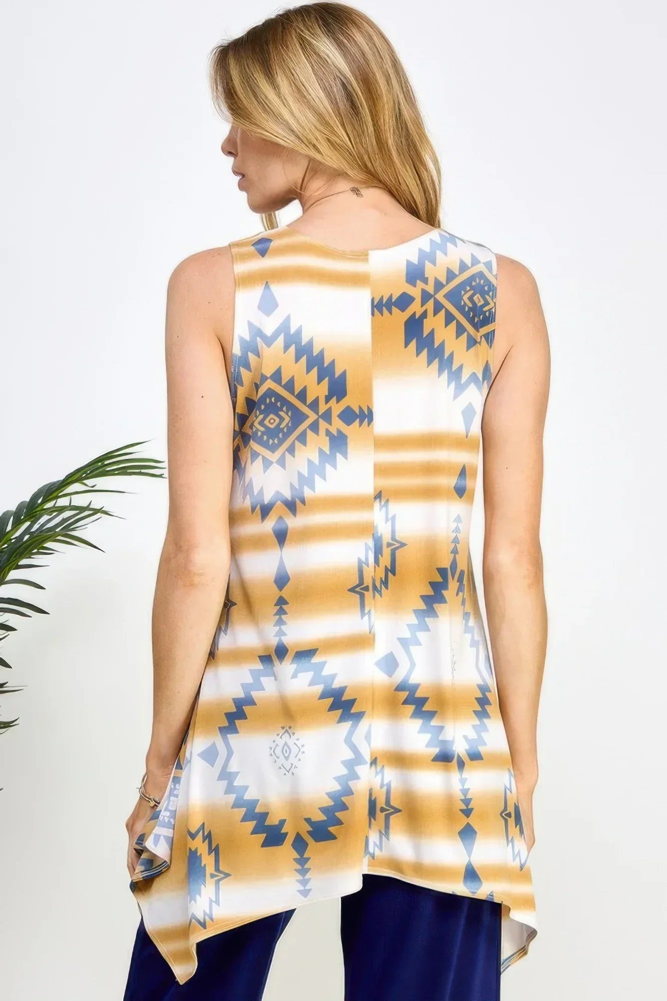 Hit Handkerchief Hem Tank | Mixtshop LLC