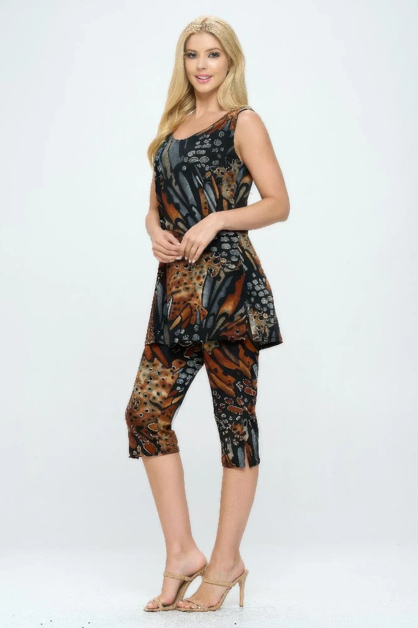 Round Neck Tank Top And Capri Pants Set | Mixtshop LLC