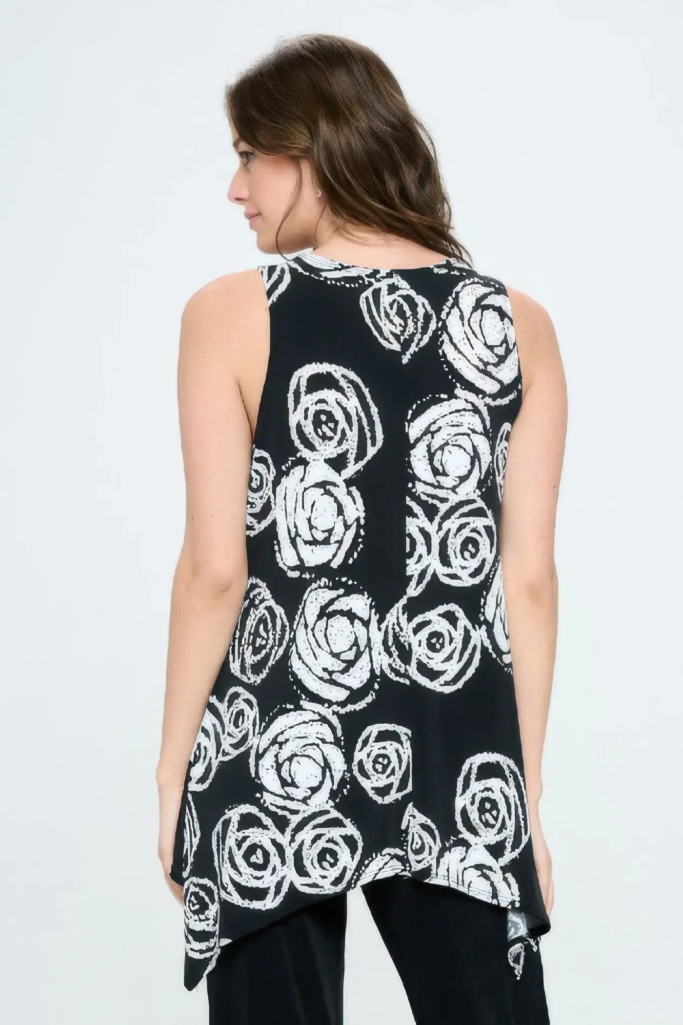 Hit Shark Bite Hem Tank | Mixtshop LLC