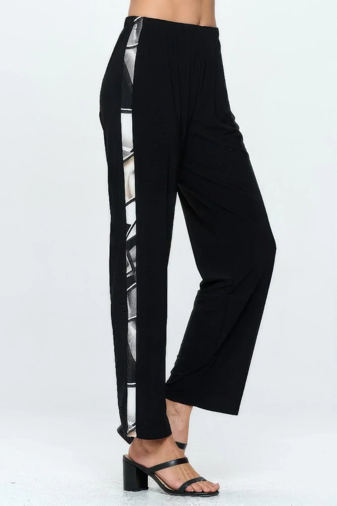 Hit Contrast Straight Pants | Mixtshop LLC Main image