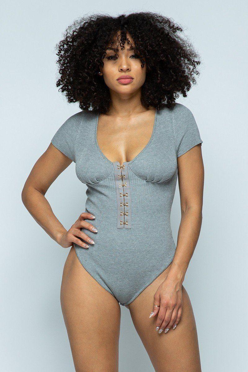 Short Sleeve Hook And Eye Ribbed Knit | Mixtshop LLC Main image