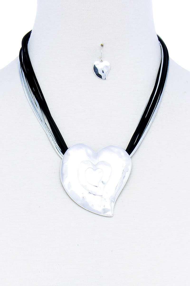 Fashion Triple Heart Pendant Necklace And Earring Set | Mixtshop LLC