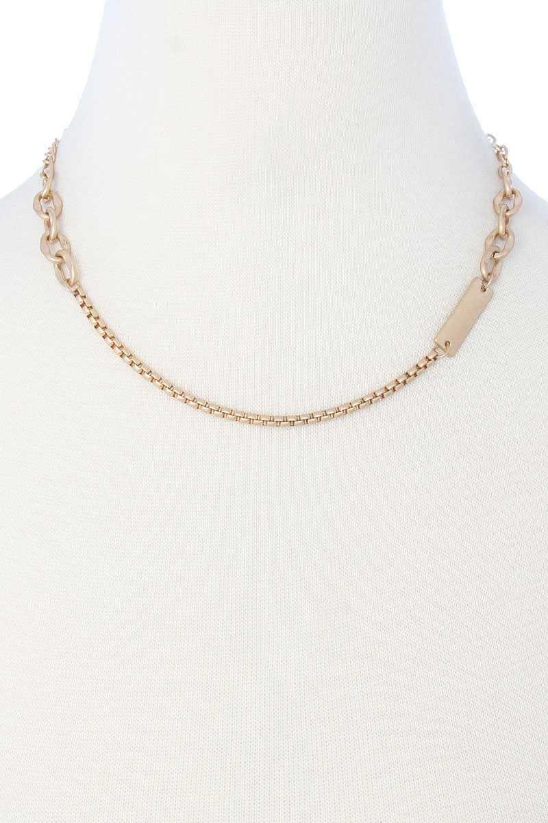 Metal Chain Necklace Secondary image