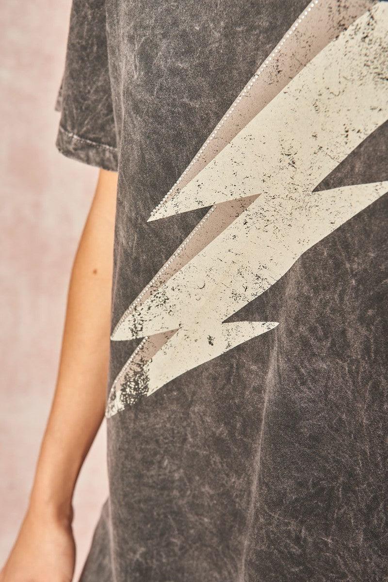 A Mineral Washed Graphic T-shirt | Mixtshop LLC