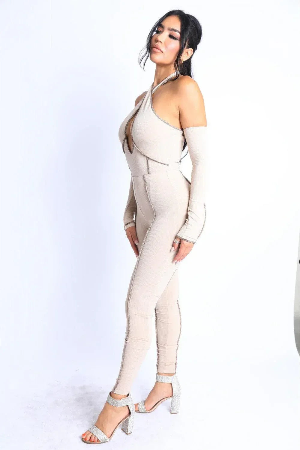 Overlock Detailed Cross Halter Keyhole Neck Off Shoulder Set | Mixtshop LLC