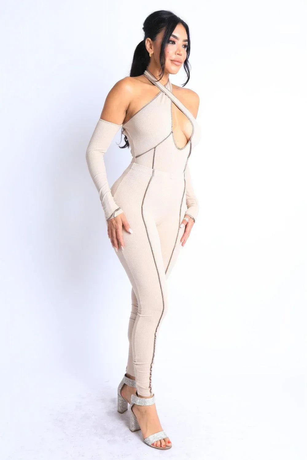 Overlock Detailed Cross Halter Keyhole Neck Off Shoulder Set | Mixtshop LLC