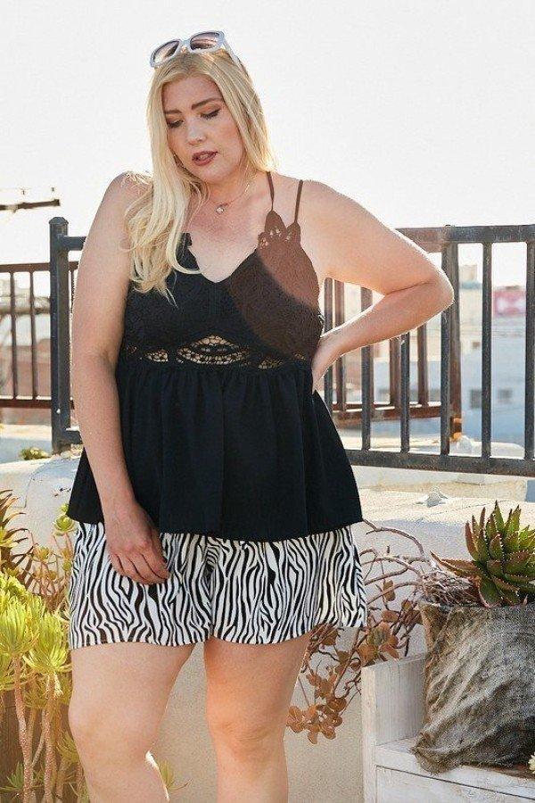 Lace Trim Detail Two Shoulder Back Cross Top Secondary image