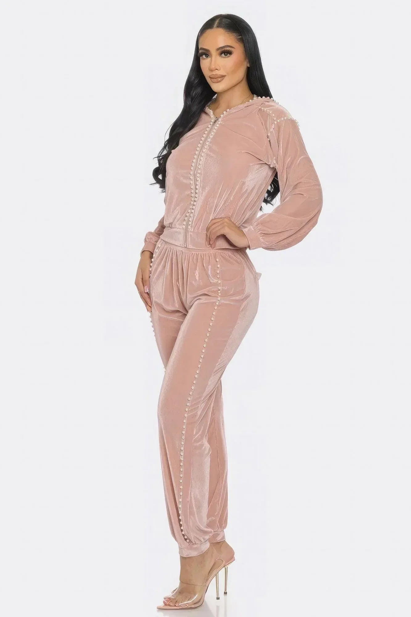 Jogger With Pearls Set Secondary image