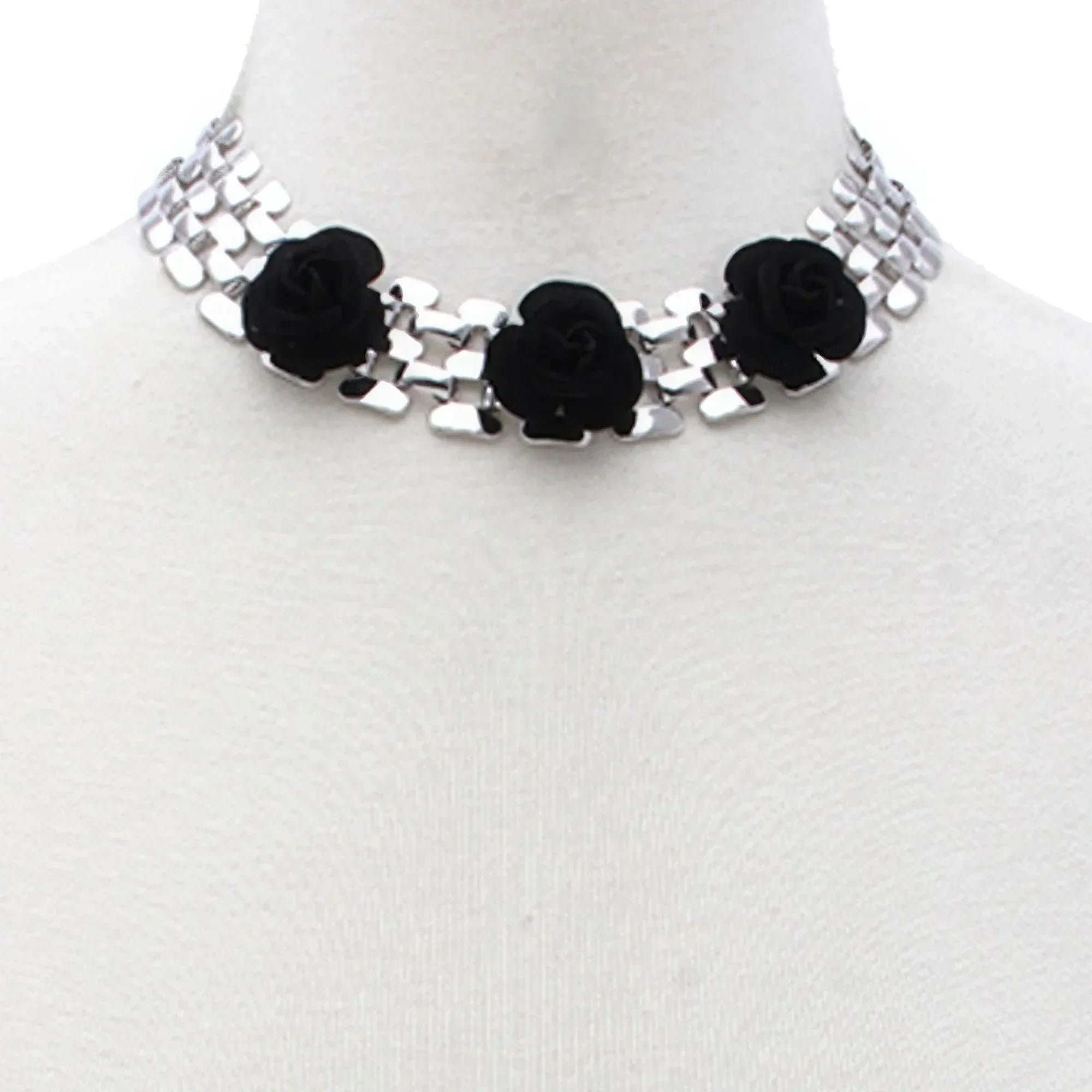 Sodajo Flower Metal Necklace Secondary image